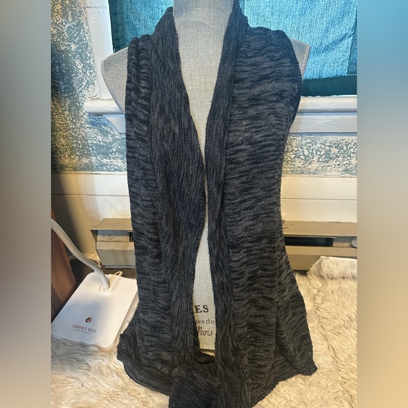 Maurices Tops - ⭐️ 3 for $20.00 Women’s sleeveless sweater